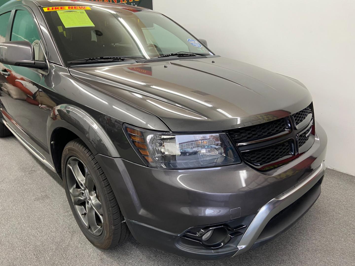 2016 grey Dodge Journey (3C4PDCGB5GT) , AUTOMATIC transmission, located at 533 S West End Blvd., Quakertown, PA, 18951, (877) 257-4995, 40.343994, -75.303604 - Photo#1